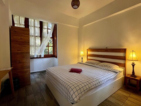 쿠유 비어가든 호스텔