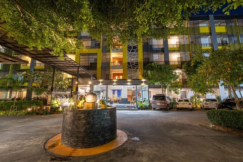 SB 리빙 플레이스 호텔 푸켓 타운