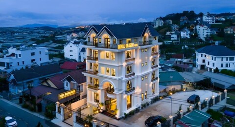 로얄 드래곤 호텔