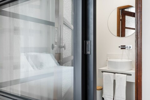 Rivol1 · 리볼리 극장 옆 디자인 스튜디오