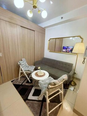 On The Shores - Staycation