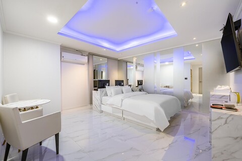 청주 썸 호텔 (SUM HOTEL)