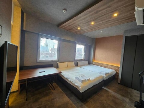 Ping Pong Hotel & Cabin Tokuyama Station Branch Pi