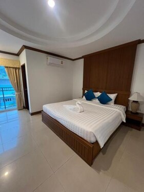 SK Residence And Restaurant Patong