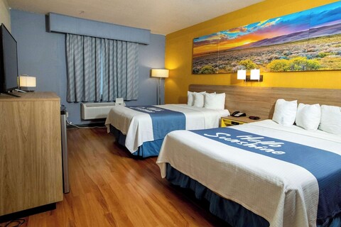 데이즈 인 & 스위트 바이 윈덤 휴스톤 노스/앨다인