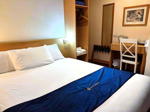 로얄 스퀘어 호텔 - BHX & NEC