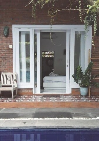 더 쇼트컷 룸스