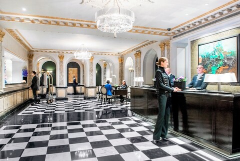 더 피에르, 어 타지 호텔, 뉴욕