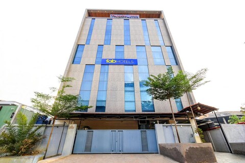 Fabhotel Unnam- Nr. Amazon Hyderabad Campus, Financial District, Gachibowli
