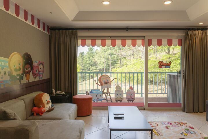 room detail thumbnail 0