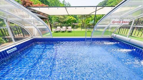 가평 풀화이트벨리펜션