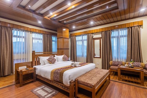 수르야 헤리티지 호텔