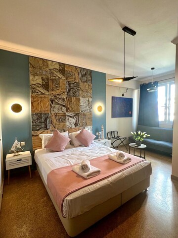 모나스티라키 510 슈퍼호스트 허브