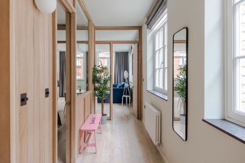 카사 페피노, 소호, 바이 프랭키 세이즈