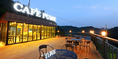 가평 품에카페 & 펜션