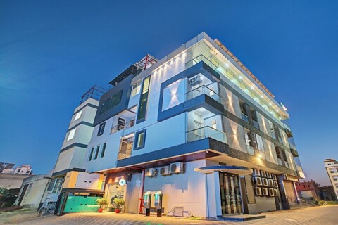 트리보 비나약 인, 자갓푸라