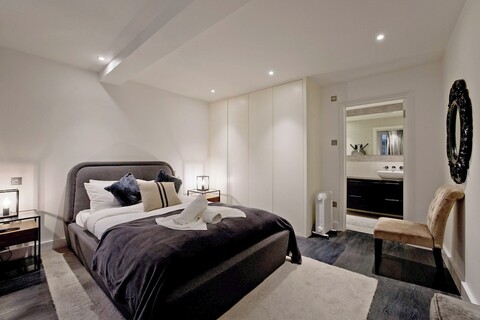 임페리얼 빅토리아 스퀘어