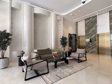 블룸필즈 디럭스 스튜디오 아지지 리비에라