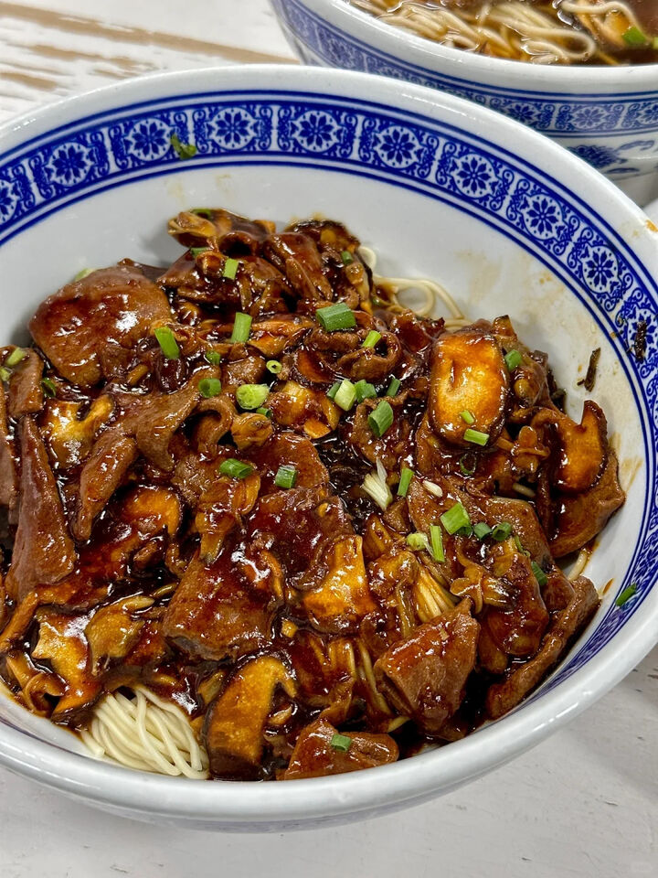 [식비지원] 상하이 전통 로컬 맛집 프라이빗 미식투어 (오전·오후 코스 선택)-i
