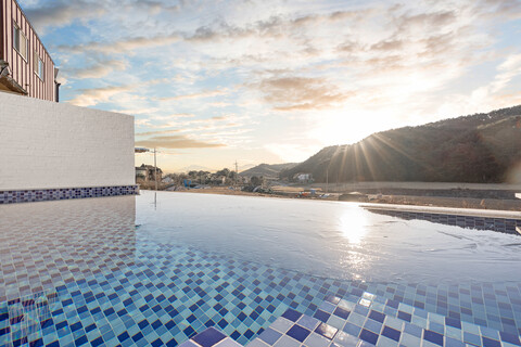 경주 에디스풀빌라