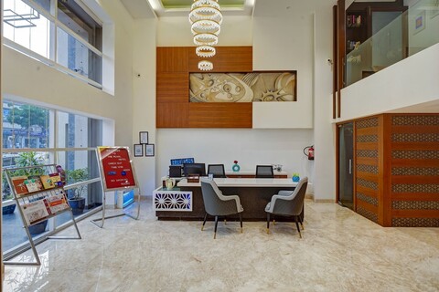 호텔 더 펄 - 시티 센터에 새로 리노베이션됨