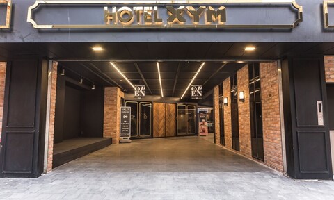 안양 프리미어호텔 XYM