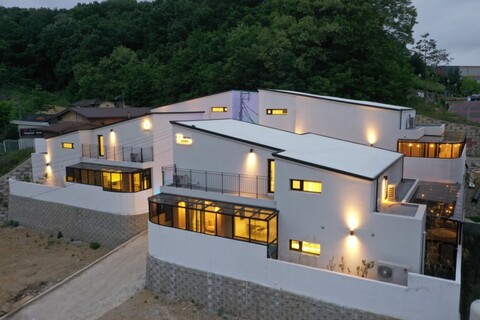 안동 더스터닝풀빌라