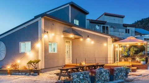 남해 남해와독채펜션