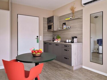 STAYERY Cologne Sülz