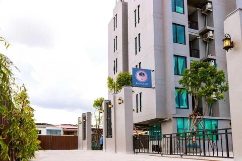 RQ 방콕 수쿰윗 107 바이 컬렉션 O