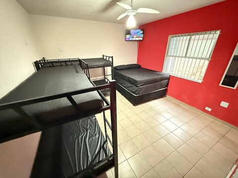 페 나 아레아 프라이아 다 오션 IV