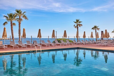 유니버설 호텔 로만티카