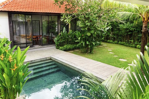 빌라 사바야 창구 바투 볼롱