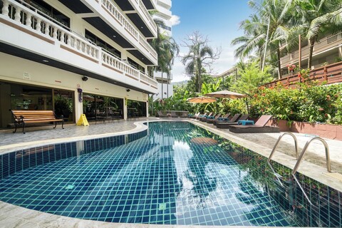 파통 센트럴 레지던스 & 아파트