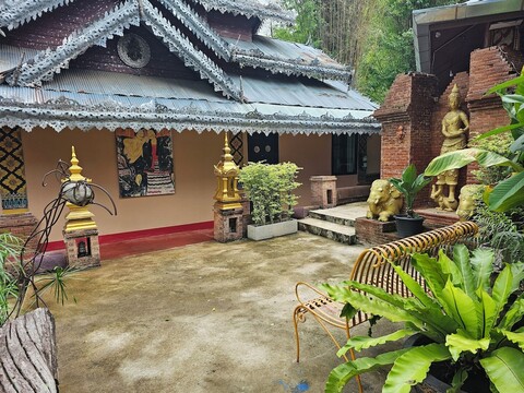 푸 자야 플로레스타 리조트