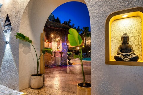 아타 라군 비치