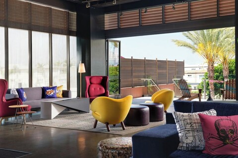 어로프트 엘세군도 - 로스앤젤레스 에어포트