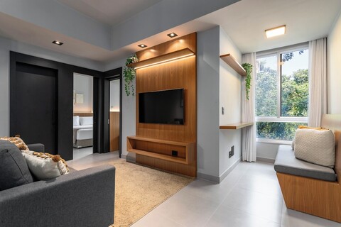 레블론 해변에서 5분 - AP302