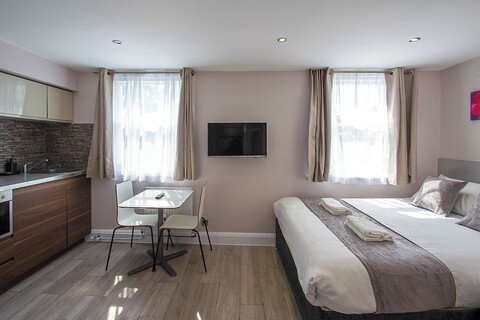 하이드 파크 퀄리티 아파트먼트, 런던