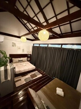 Bayay ni Mamang Siargao - Upper Level