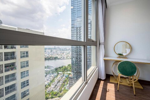 블루 화이트 앤 홈