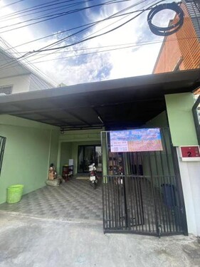 蓝天旅馆 Blue sky hotel ฟ้า เกสต์ เฮ้าส์