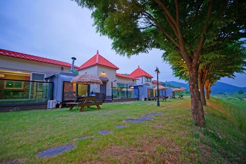 청주 크레파스펜션