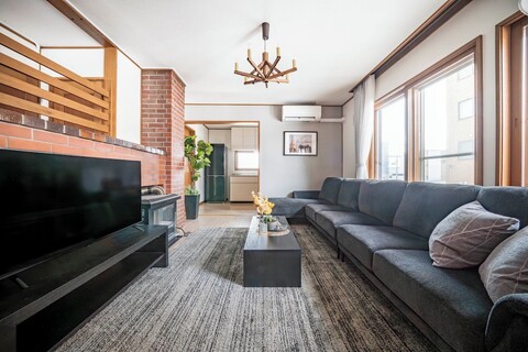 E-US 나에보 하우스