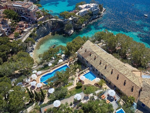 호텔 프티 칼라 포르넬스