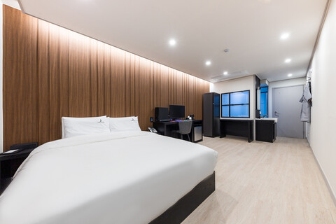 군산 라온 펜션호텔 (laon hotel drive in)