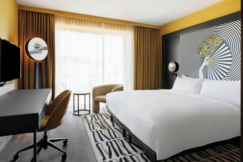 르네상스 취리히 타워 호텔