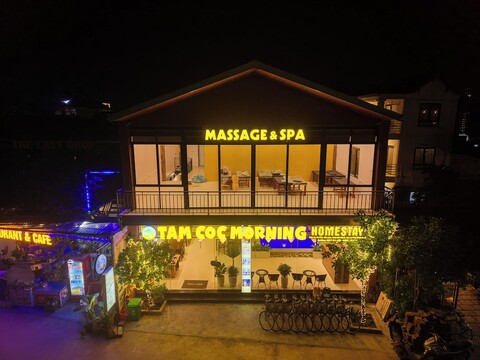 탐 콕 모닝 홈스테이