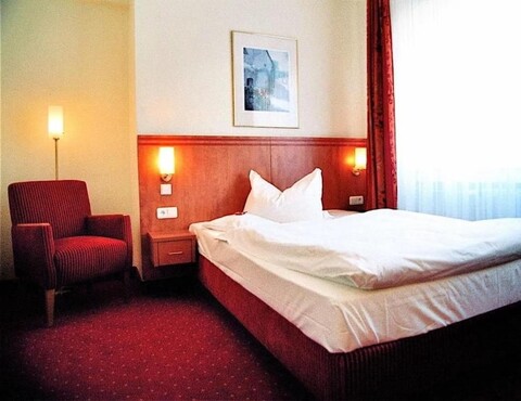 Sun Hotel

