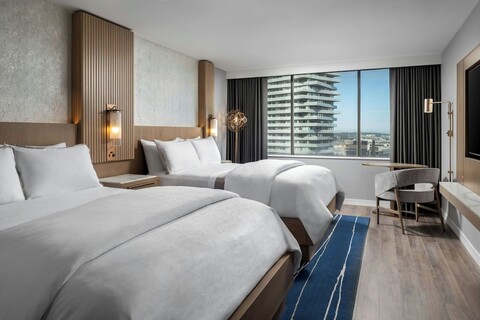 더 웨스틴 하버 캐슬, 토론토